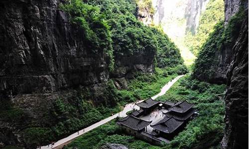 重庆武隆旅游攻略必玩的景点_重庆武隆旅游攻略一日游路线